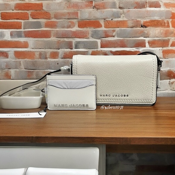 Marc Jacobs Handbags - MARC JACOBS Groove Leather Mini Crossbody + Cardholder in Cotton NWT